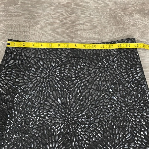 LOFT Metallic Shimmer Jacquard Floral Embossed Black Skirt 4 - Picture 6 of 14